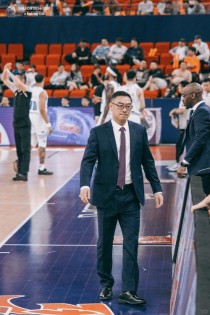cba教练年薪多少?，cba总教练年薪？