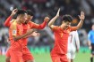 中国足球队员拿过金球奖么，中国足球队拿过金牌吗？
