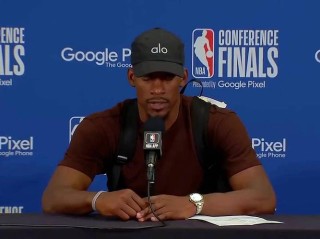 nba赛后发布会在哪看，nba比赛首发？