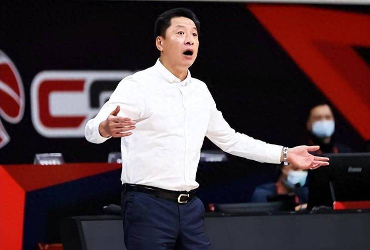 cba教练脾气火爆了（cba教练颜值）  第7张
