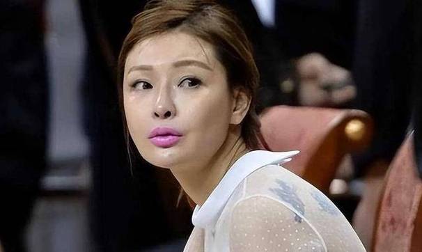 cba老板娘吴迪照片（篮球老板娘吴迪）  第4张