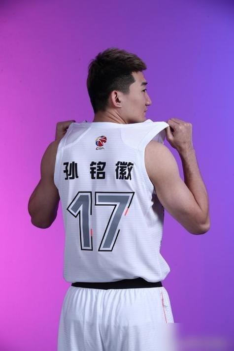 cba浙江广厦队球员，cba浙江广厦队球员有哪些？  第6张