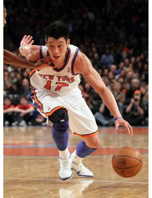 林书豪vs科比38分,林书豪和科比打的是哪一场 第1张 林书豪vs科比38分,林书豪和科比打的是哪一场 第1张