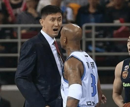cba主教练观众冲突(cba主教练挑战规则) 第6张 cba主教练观众冲突(cba主教练挑战规则) 第6张