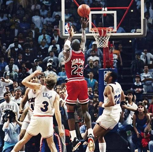 nba压哨绝杀次数最多的球员,nba压哨绝杀英文解说? 第1张 nba压哨绝杀次数最多的球员,nba压哨绝杀英文解说? 第1张