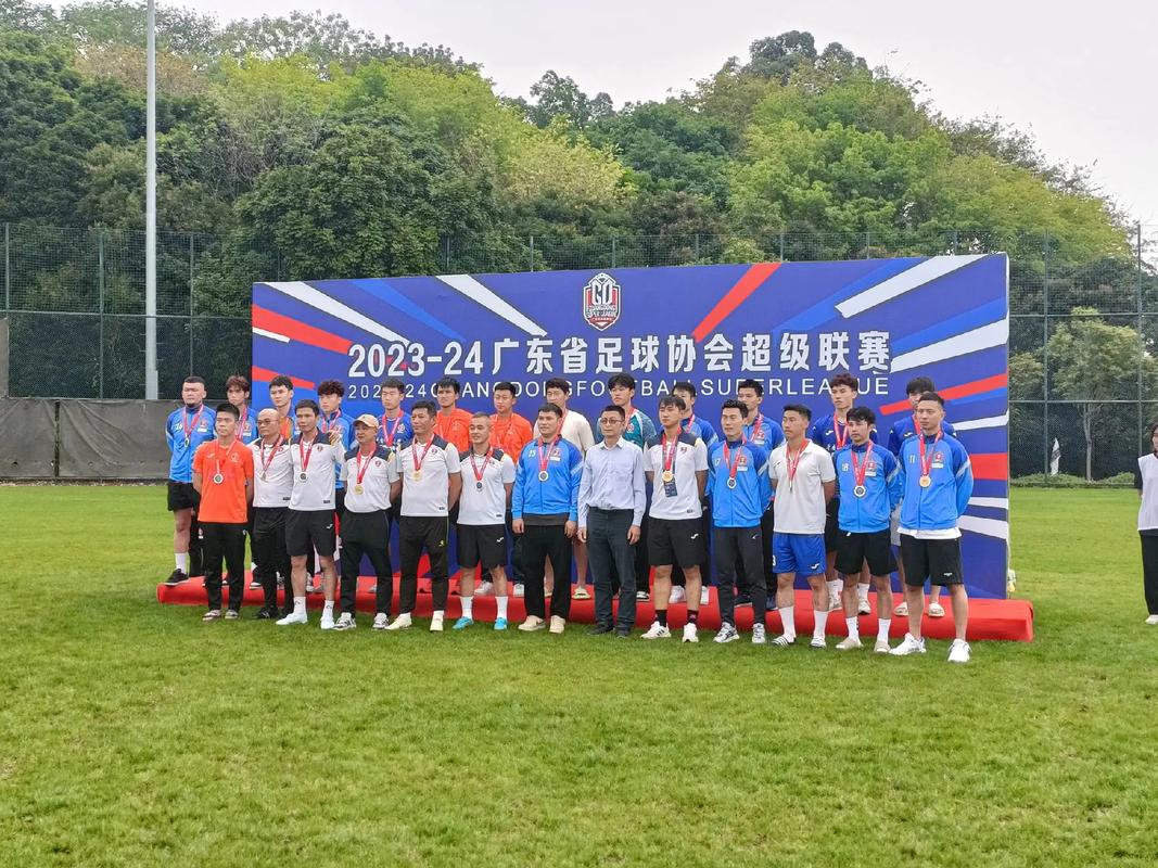 恒大足球学校还在吗(恒大足球学校在哪个城市) 第6张 恒大足球学校还在吗(恒大足球学校在哪个城市) 第6张